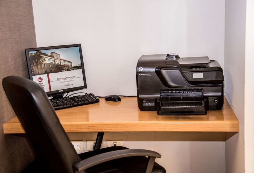 호텔 Best Western Plus Monterrey Airport