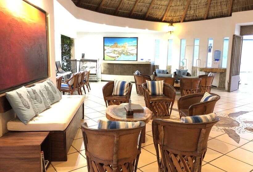 هتل Best Western Posada Chahue