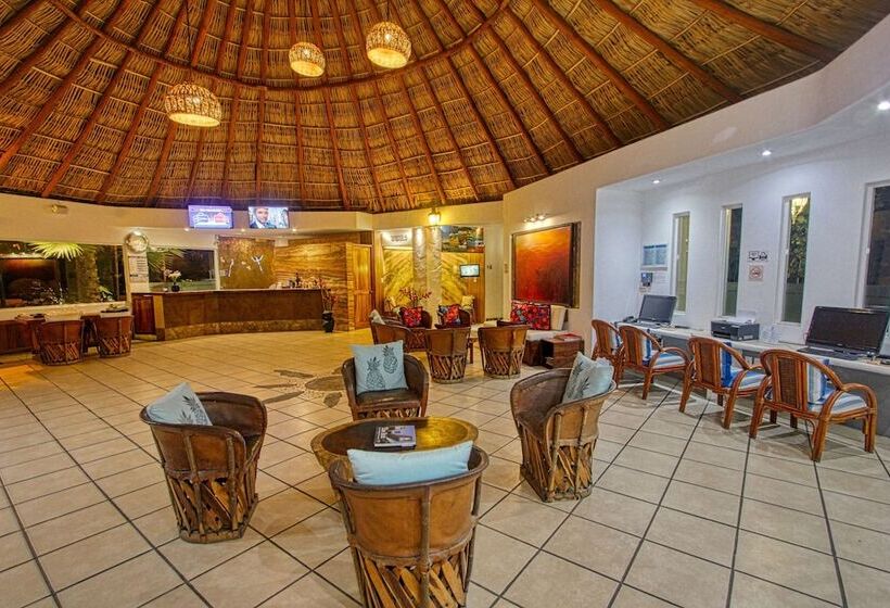 هتل Best Western Posada Chahue