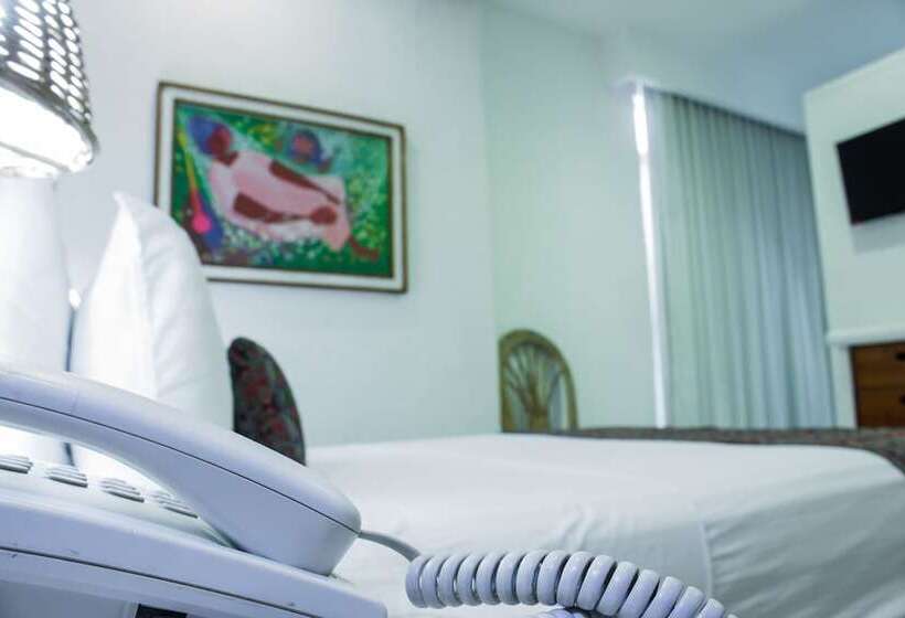 هتل Best Western Posada Chahue