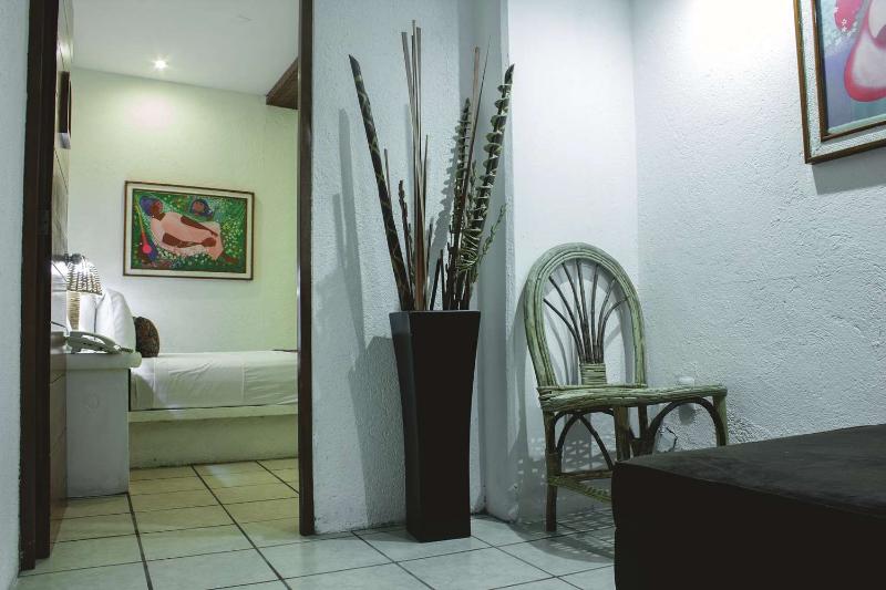 هتل Best Western Posada Chahue