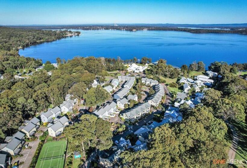 هتل Stay At Raffertys Resort