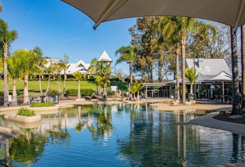 Отель Stay At Raffertys Resort