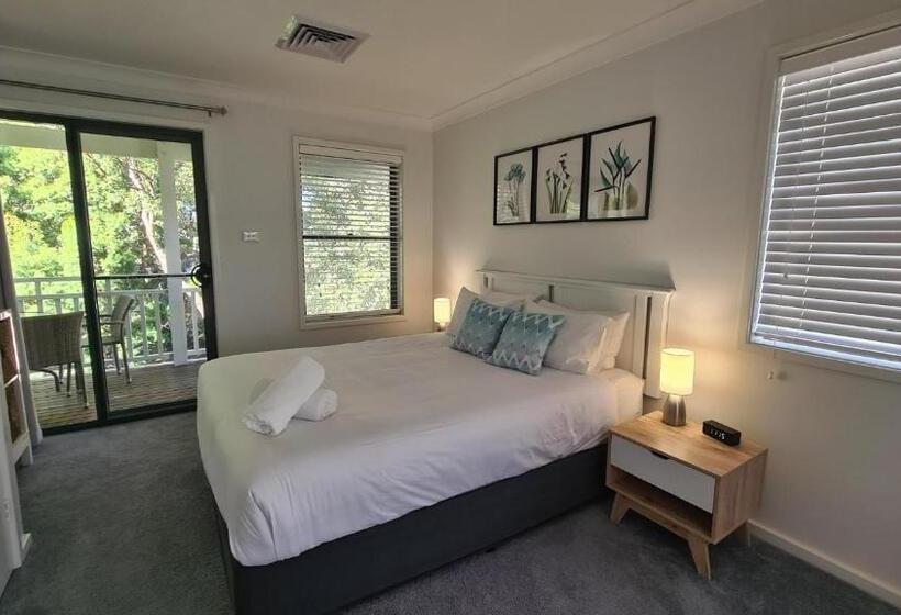 هتل Stay At Raffertys Resort