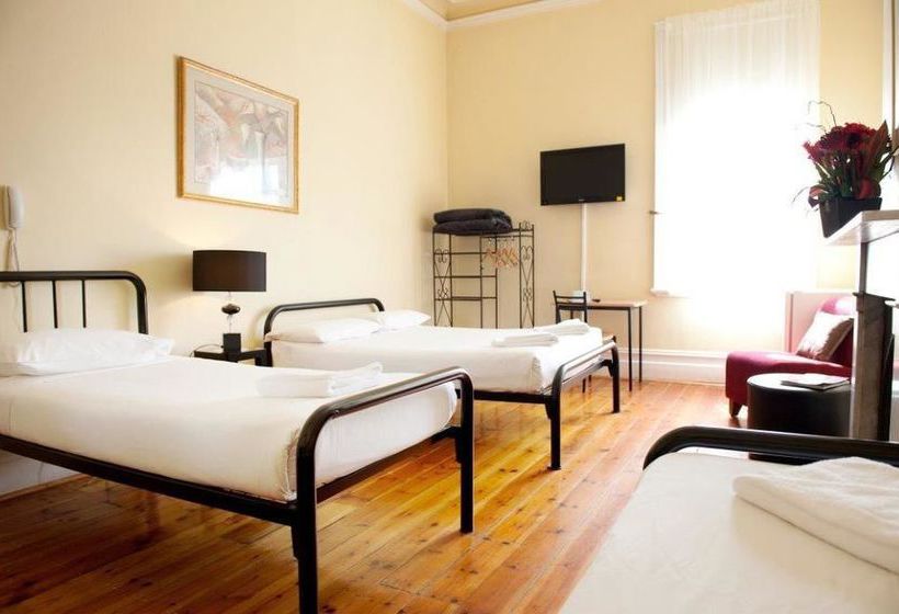 فندق Claremont Guest House