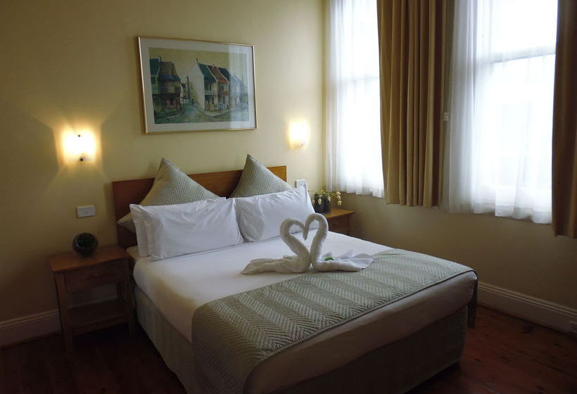 فندق Claremont Guest House