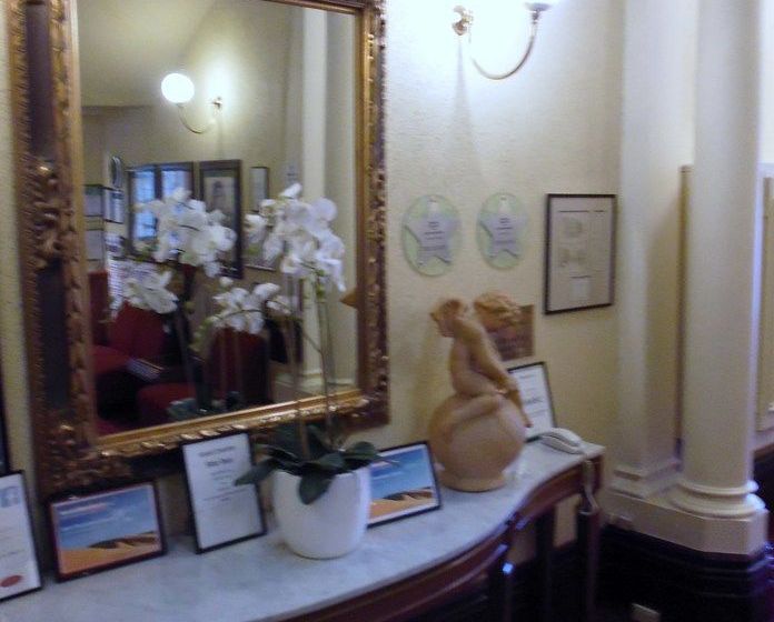 فندق Claremont Guest House