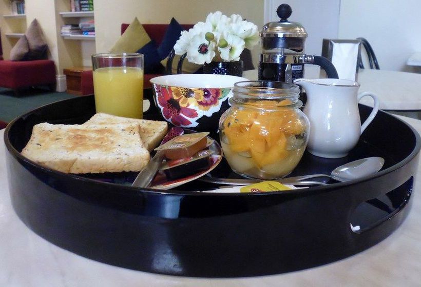 فندق Claremont Guest House