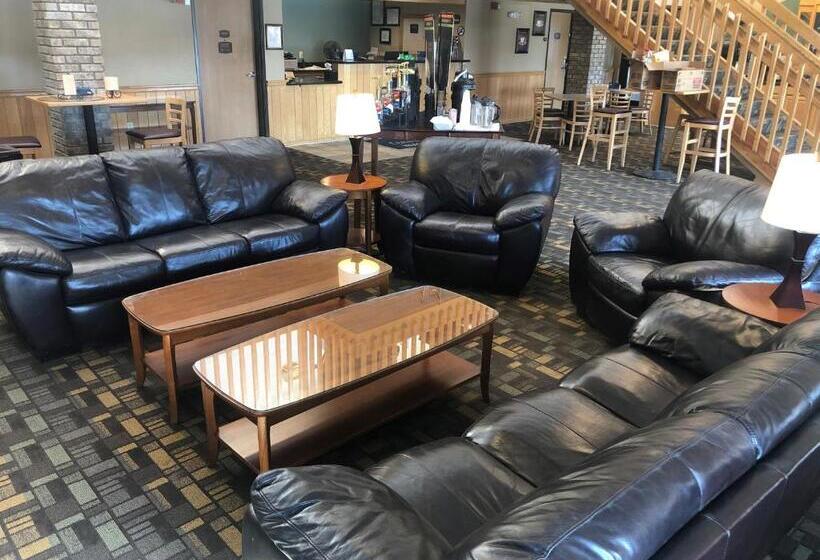 Cobblestone Hotel & Suites   Wisconsin Rapids