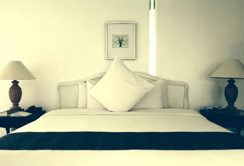 هتل Cordova Reef Village Resort