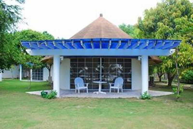 هتل Cordova Reef Village Resort