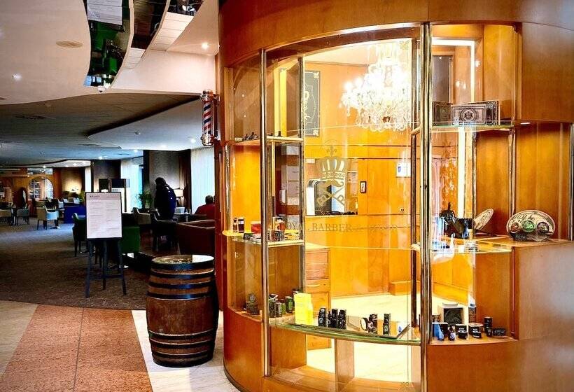 Cosmopolitan Bobycentrum   Czech Leading Hotels