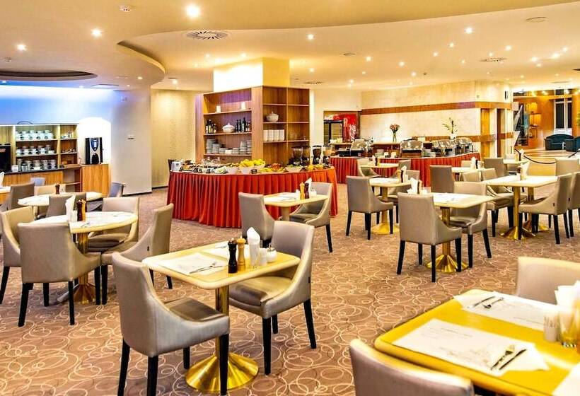 Cosmopolitan Bobycentrum   Czech Leading Hotels