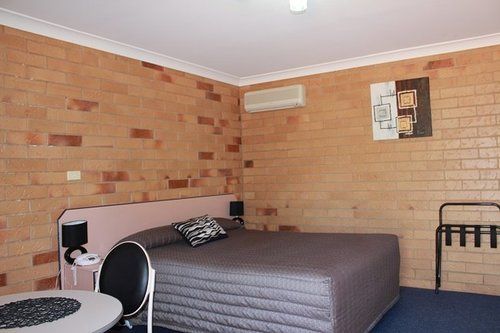 North Parkes Motel