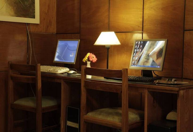 هتل Crillon Mendoza