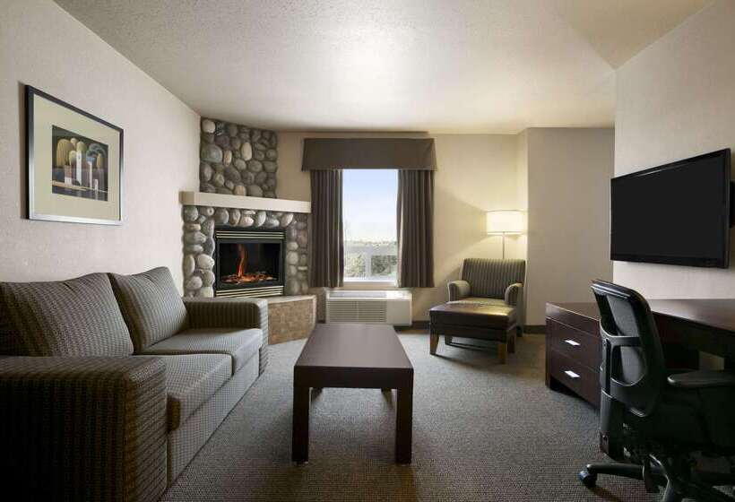 Отель Days Inn By Wyndham Regina