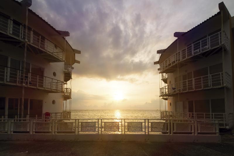 ホテル Decameron Aquarium   All Inclusive