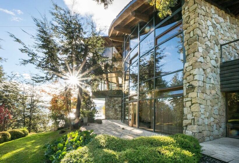 هتل Design Suites Bariloche