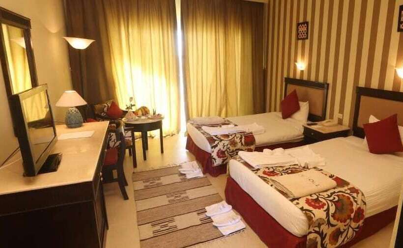 בית מלון כפרי Dessole Holiday Taba