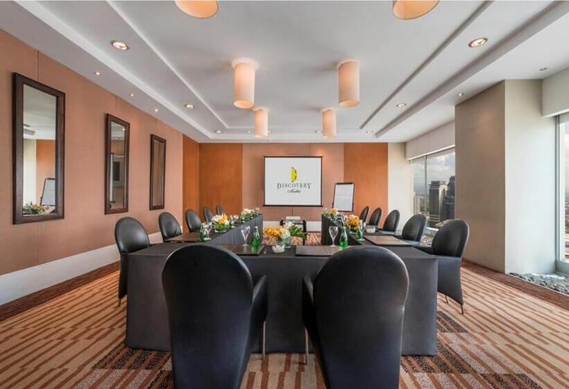 هتل Discovery Suites Manila, Philippines