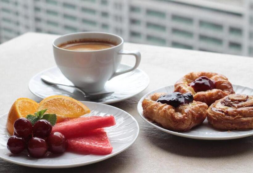 هتل Discovery Suites Manila, Philippines