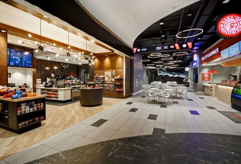 酒店 Doubletree By Hilton Deadwood At Cadillac Jack's