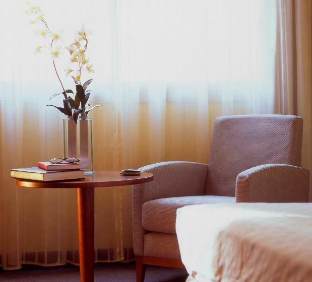 فندق Elba Almeria Business & Convention