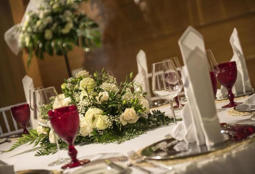 فندق Elba Almeria Business & Convention