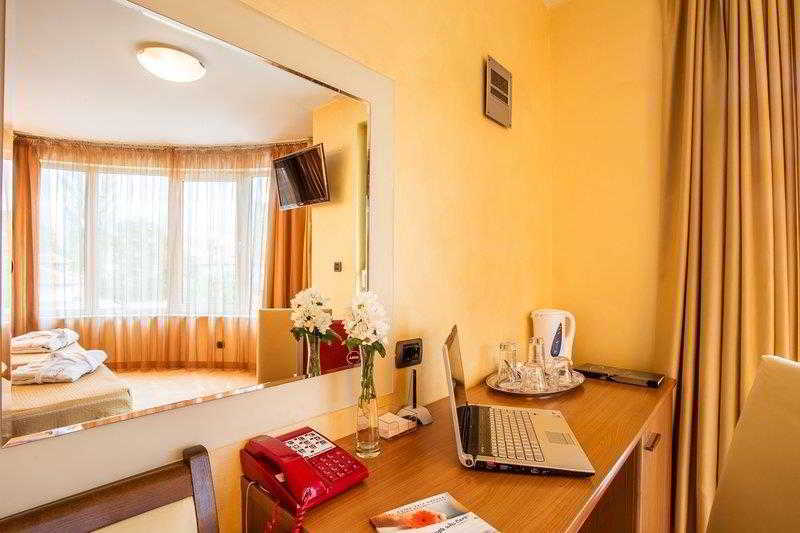 Europe Hotel   Free Underground Parking