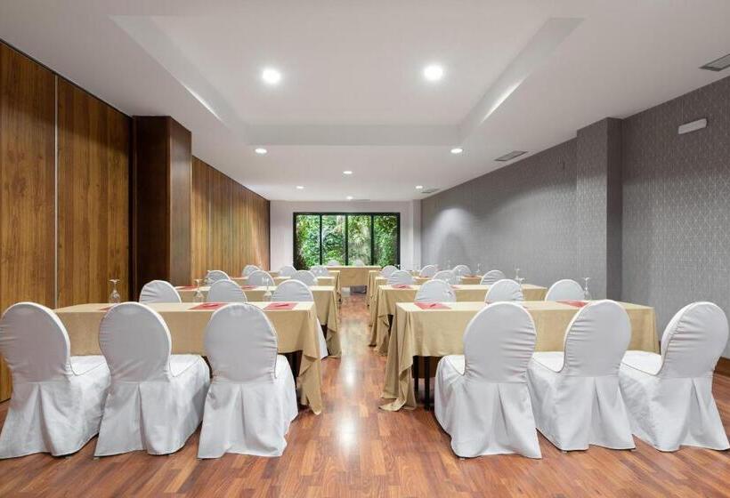 هتل Exe Agora Caceres