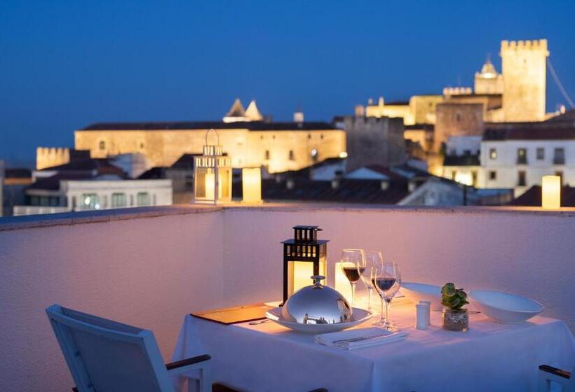 هتل Exe Agora Caceres