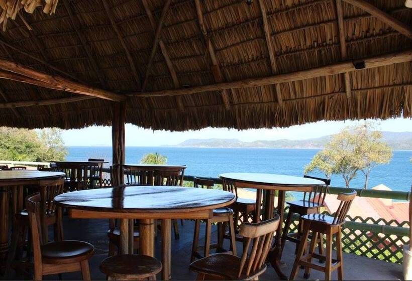 Отель Flamingo Marina Resort