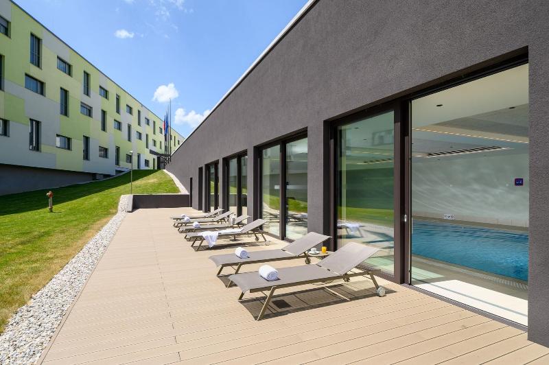 هتل Four Points By Sheraton Ljubljana Mons