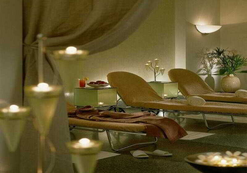 Four Seasons Hotel Riyadh