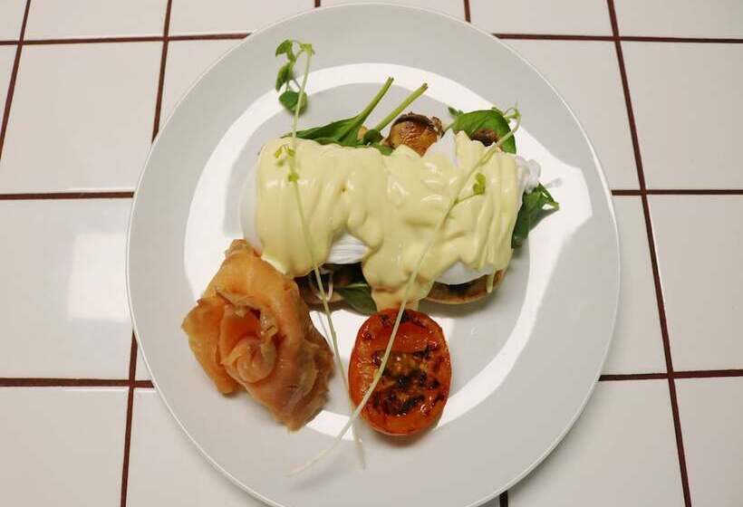 هتل George Williams