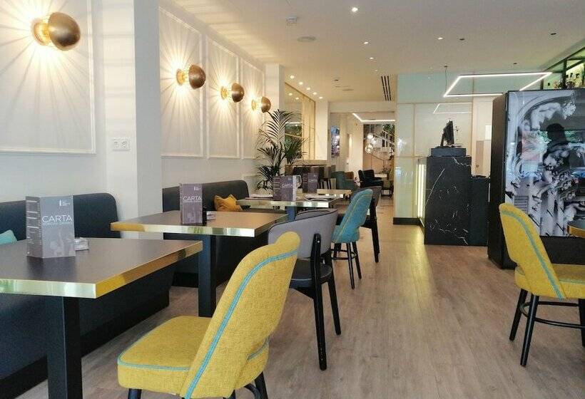 هتل Gran Versalles