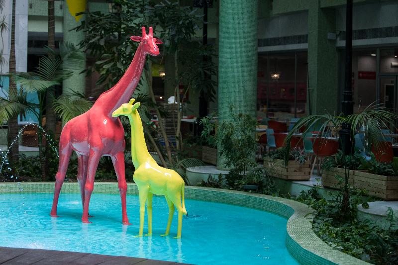 هتل Holiday World Riwo