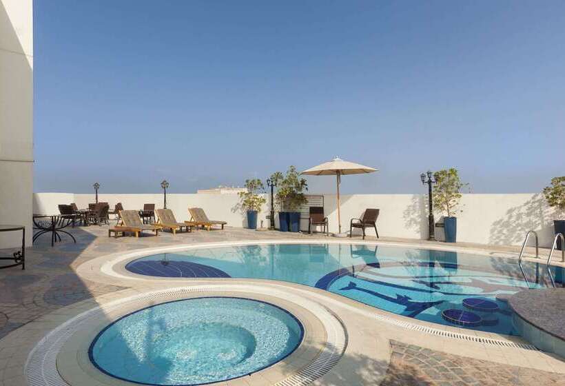 هتل Howard Johnson Bur Dubai