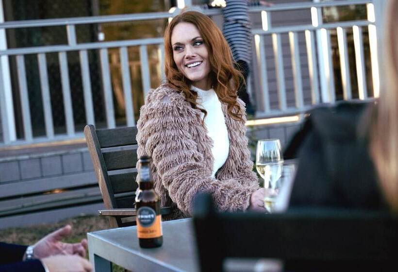 هتل Hunter Valley Resort, Hunter Farm Adventure Centre & 4 Pines At The Farm