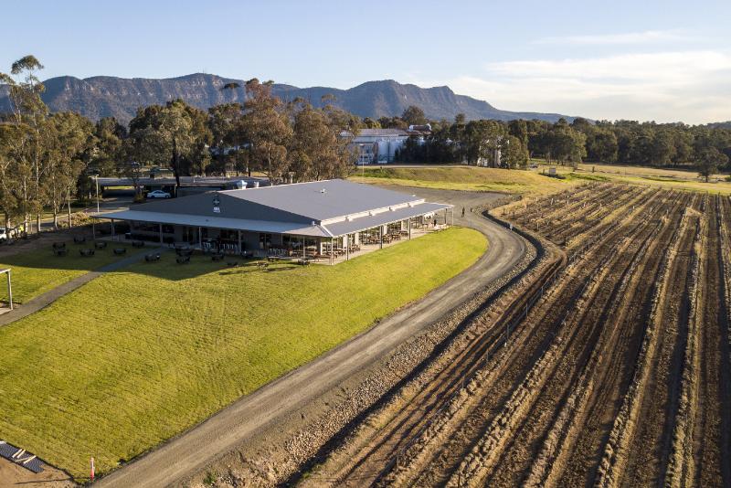 هتل Hunter Valley Resort, Hunter Farm Adventure Centre & 4 Pines At The Farm