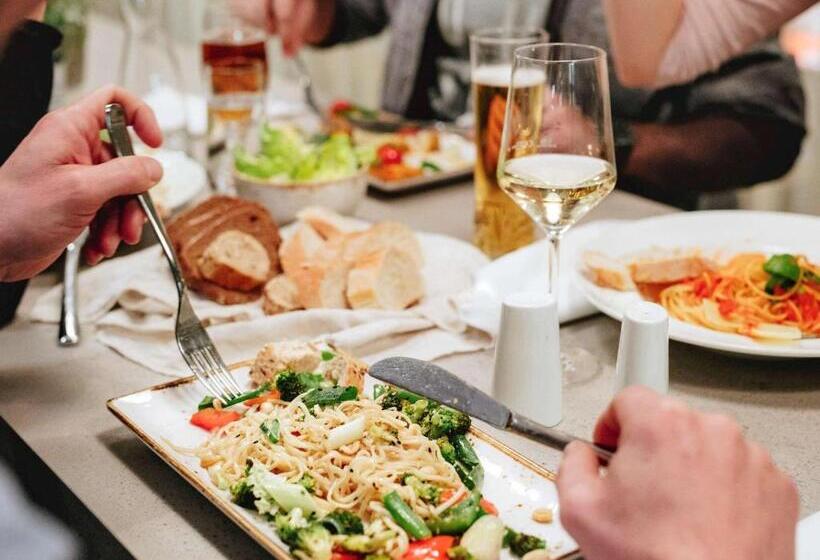 هتل Ibis Köln Messe