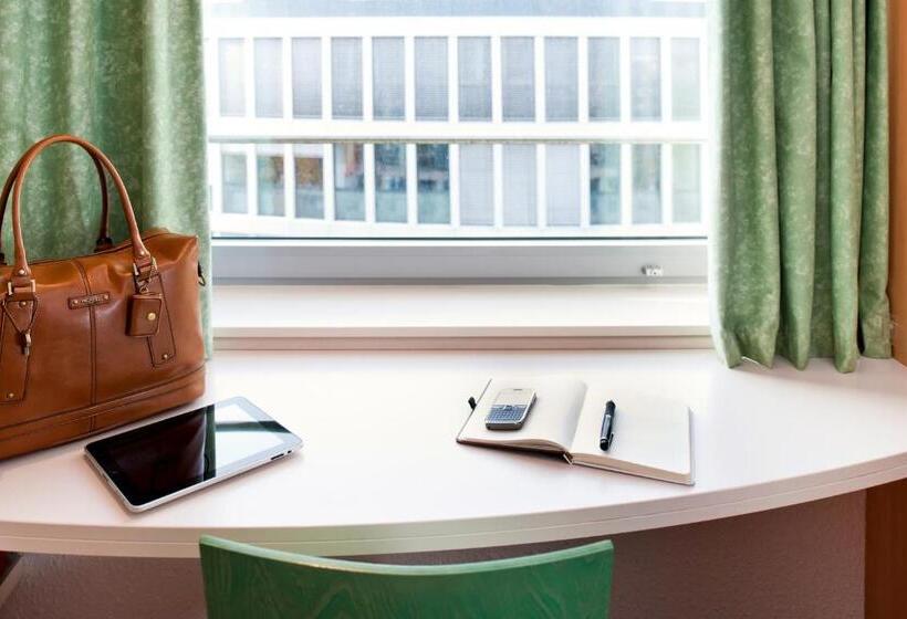 酒店 Ibis Köln Messe