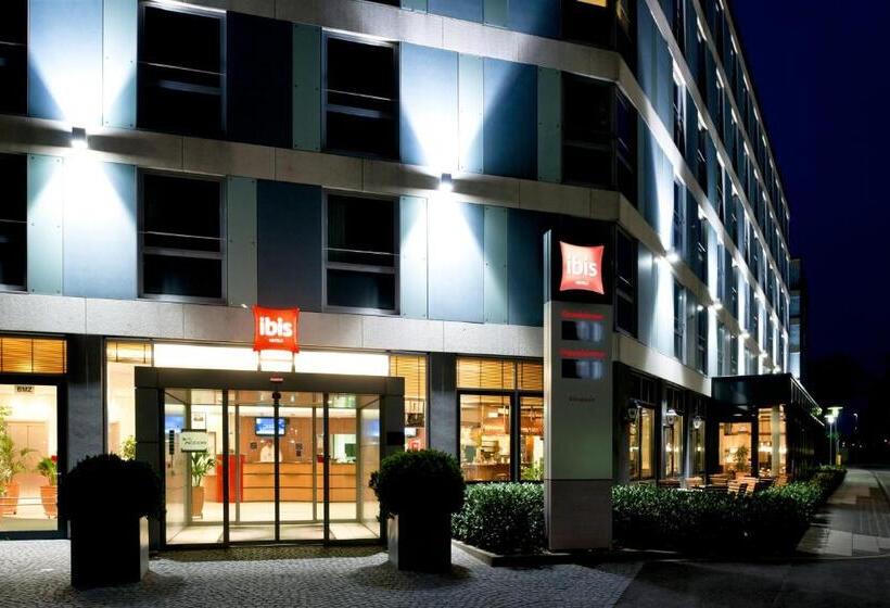 هتل Ibis Köln Messe