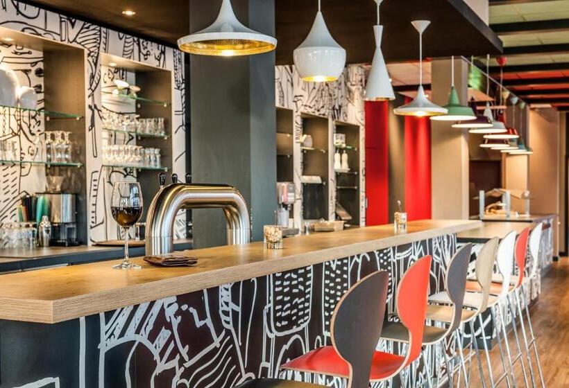 酒店 Ibis Köln Messe