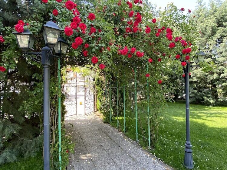 בית מלון כפרי Imperial Plovdiv, A Member Of Radisson Individuals