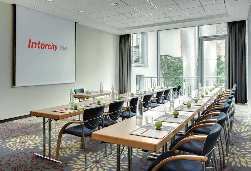 هتل Tribe Düsseldorf