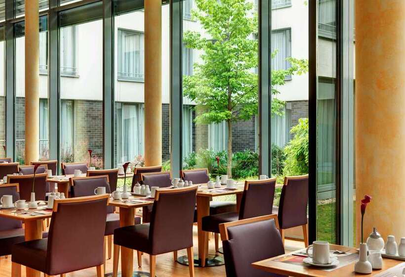 هتل Tribe Düsseldorf