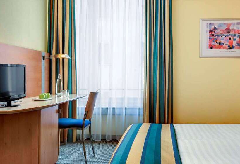 Отель Tribe Düsseldorf