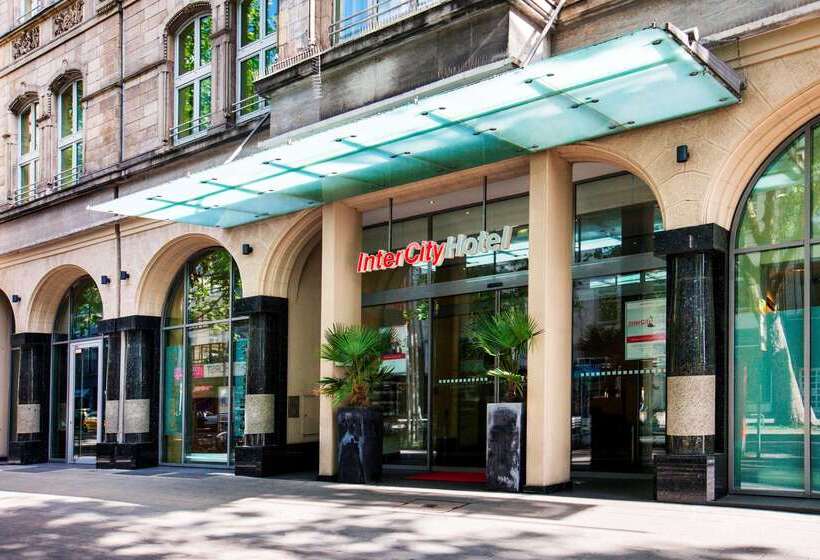 Отель Tribe Düsseldorf