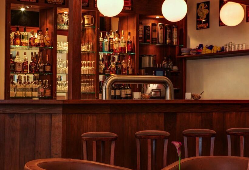 هتل Tribe Düsseldorf